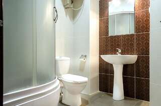 Апартаменты Paradise Garden Харьков Четырехместный номер "Комфорт"-10